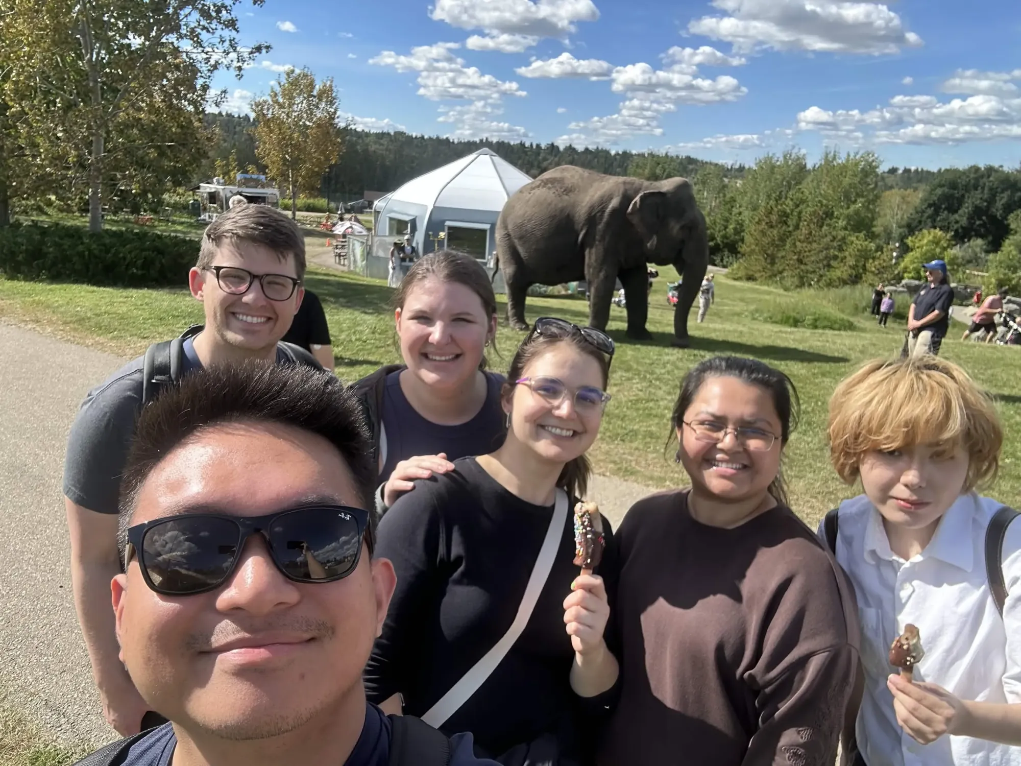 A group selfie of COSSEE members on the zoo outing